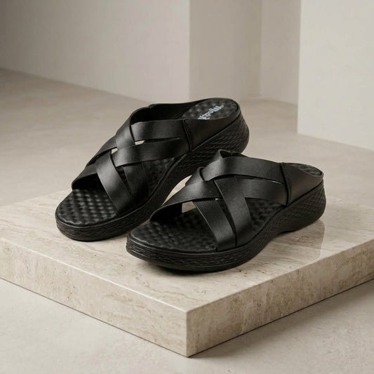 লেডিস হাওয়াই | Cross Black Soft Cushion Lightweight Leather Shoe - 209