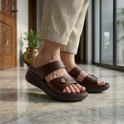 লেডিস হাওয়াই | Chocolate Women’s Lightweight Comfort Leather Shoe - 208